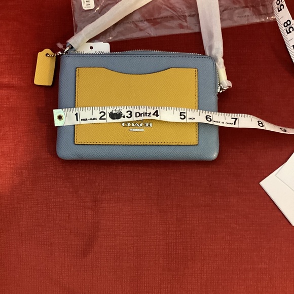 NWT Coach light blue and cornflower Wristlet - Picture 7 of 10